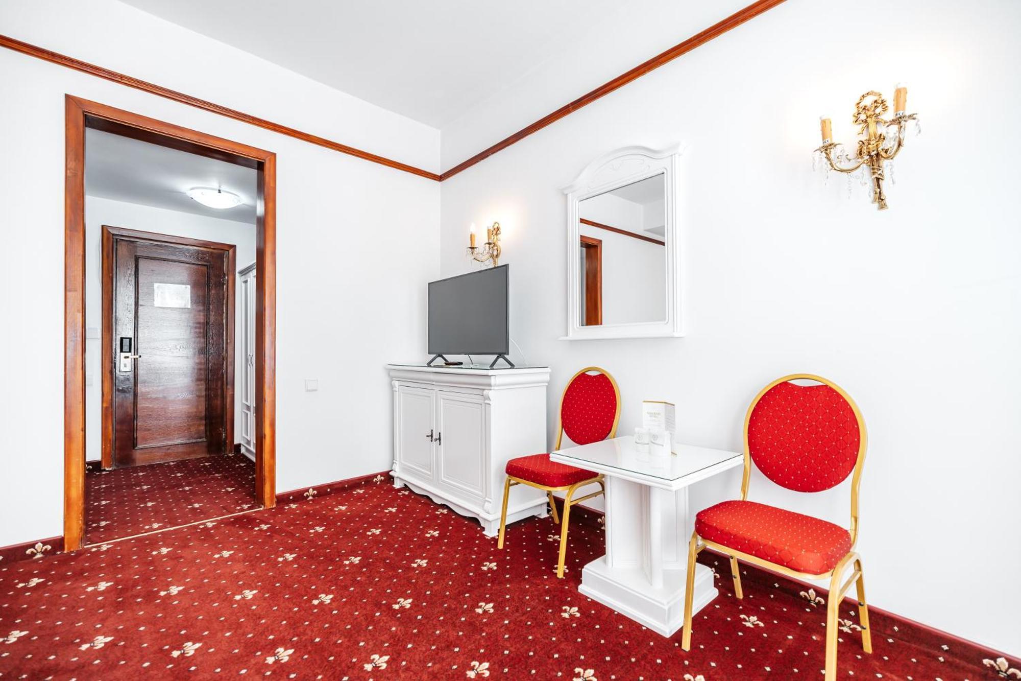 Hotel Imparatul Romanilor Sibiu Exterior foto