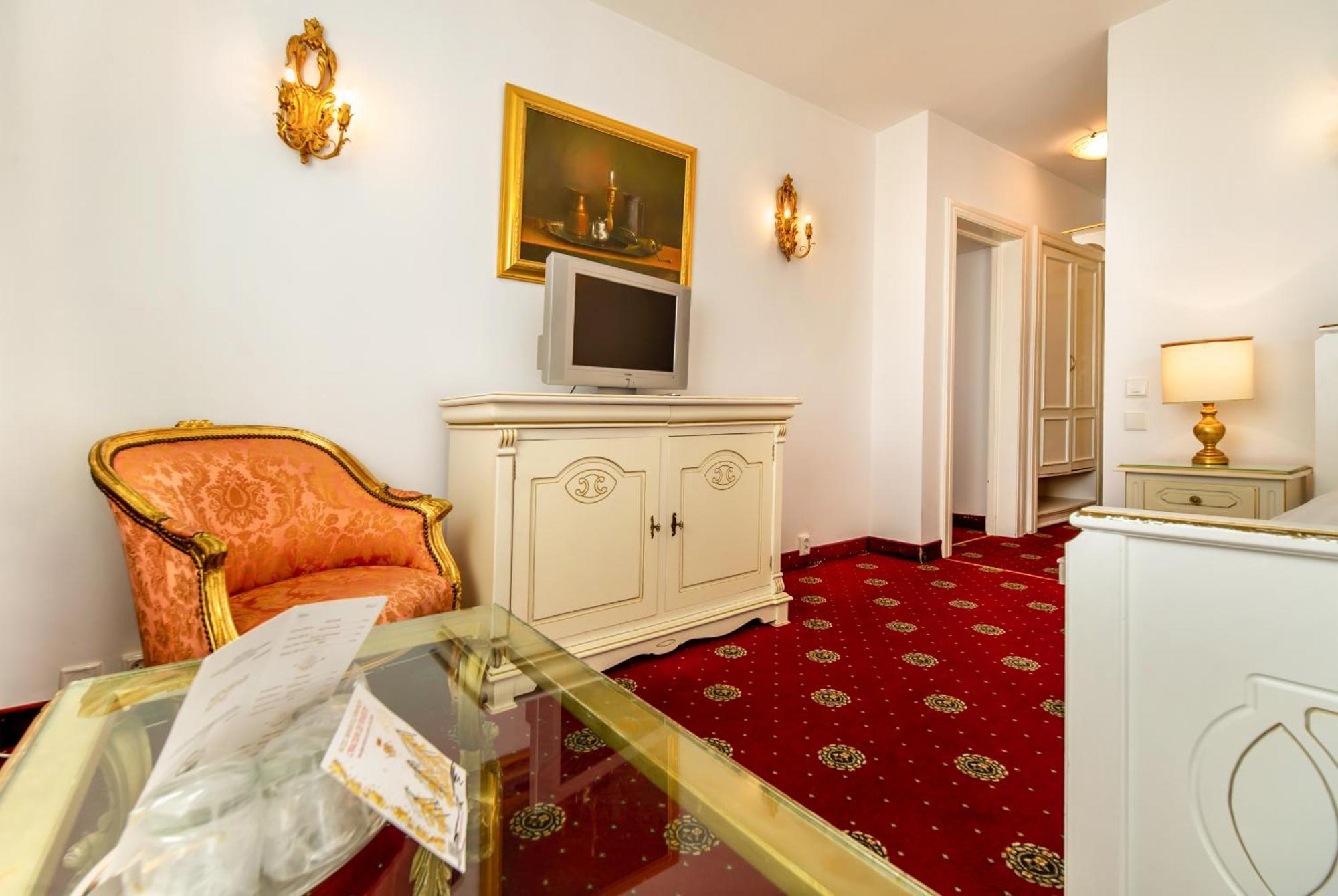Hotel Imparatul Romanilor Sibiu Cameră foto
