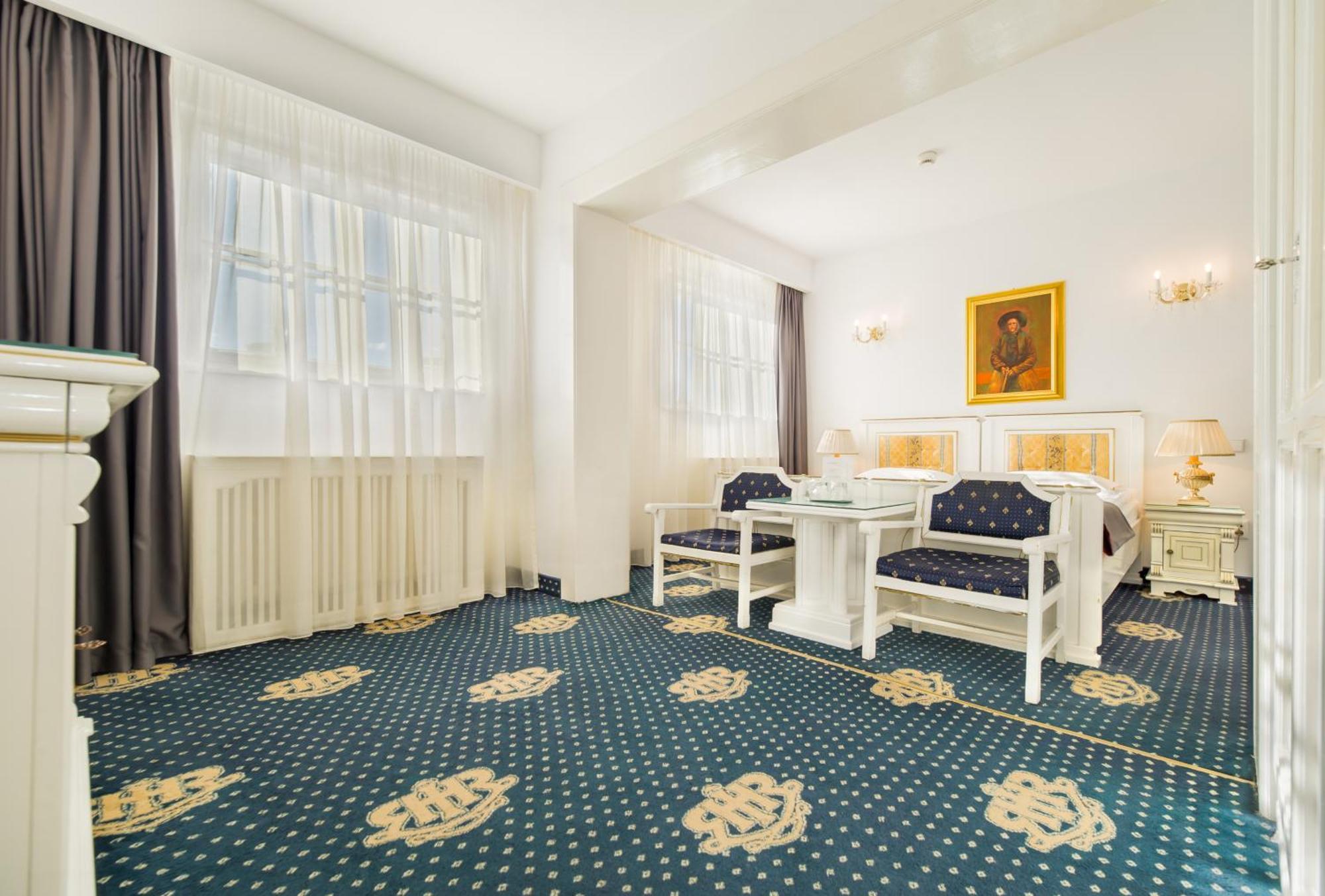 Hotel Imparatul Romanilor Sibiu Cameră foto