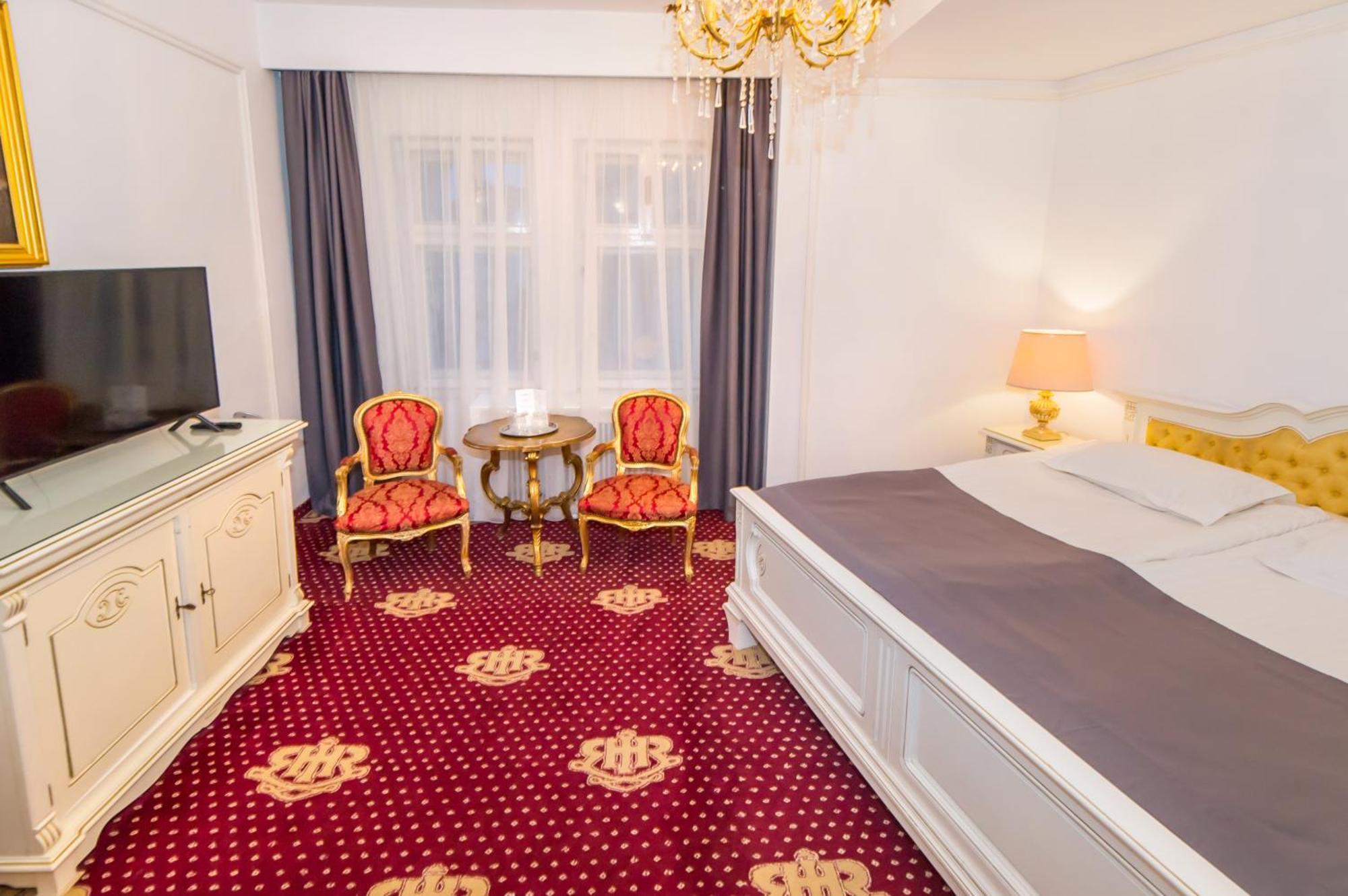 Hotel Imparatul Romanilor Sibiu Cameră foto